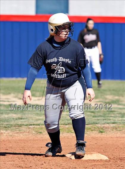 Thumbnail 1 in Fulton @ South-Doyle photogallery.