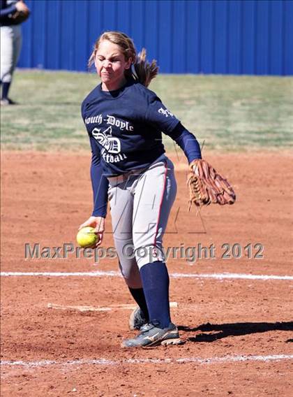 Thumbnail 3 in Fulton @ South-Doyle photogallery.