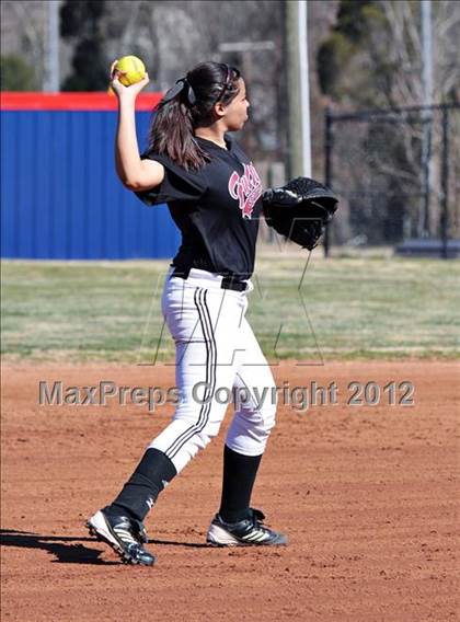 Thumbnail 2 in Fulton @ South-Doyle photogallery.