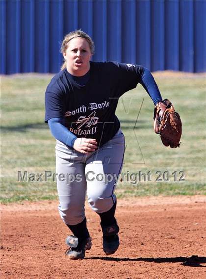 Thumbnail 1 in Fulton @ South-Doyle photogallery.
