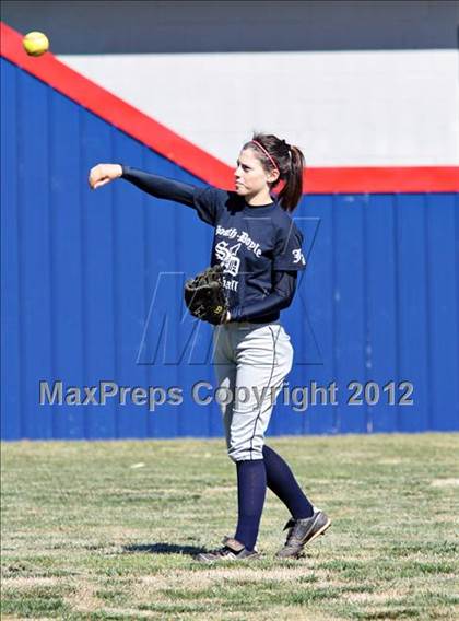 Thumbnail 3 in Fulton @ South-Doyle photogallery.