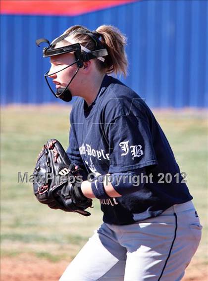 Thumbnail 2 in Fulton @ South-Doyle photogallery.