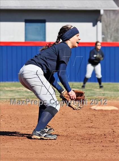 Thumbnail 2 in Fulton @ South-Doyle photogallery.
