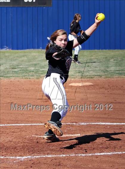 Thumbnail 1 in Fulton @ South-Doyle photogallery.