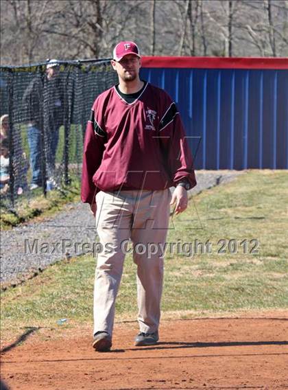 Thumbnail 2 in Fulton @ South-Doyle photogallery.