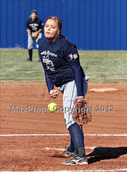 Thumbnail 2 in Fulton @ South-Doyle photogallery.
