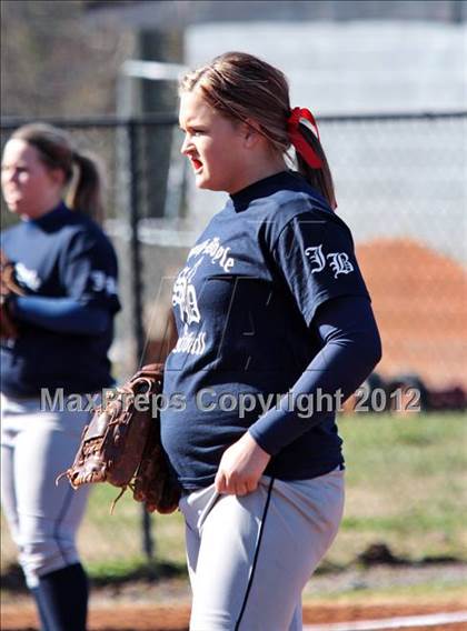 Thumbnail 2 in Fulton @ South-Doyle photogallery.