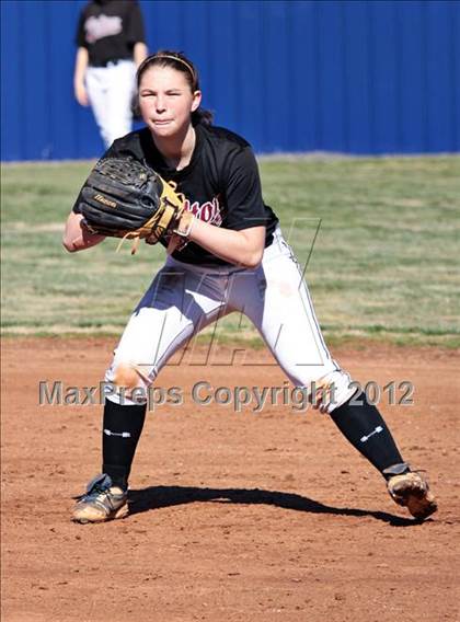 Thumbnail 2 in Fulton @ South-Doyle photogallery.