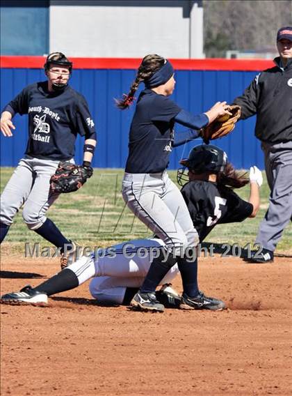 Thumbnail 3 in Fulton @ South-Doyle photogallery.