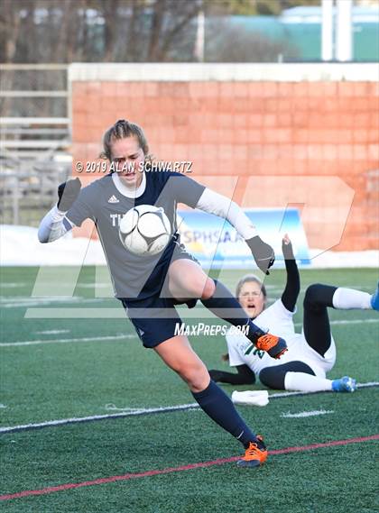 Thumbnail 1 in Pleasantville vs. Central Valley Academy (NYSPHSAA Class B Final) photogallery.