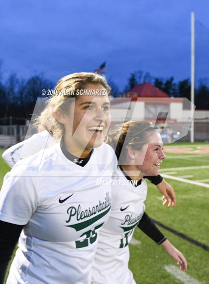 Thumbnail 2 in Pleasantville vs. Central Valley Academy (NYSPHSAA Class B Final) photogallery.