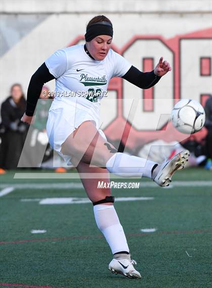 Thumbnail 2 in Pleasantville vs. Central Valley Academy (NYSPHSAA Class B Final) photogallery.