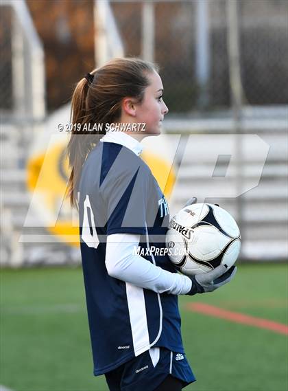 Thumbnail 3 in Pleasantville vs. Central Valley Academy (NYSPHSAA Class B Final) photogallery.