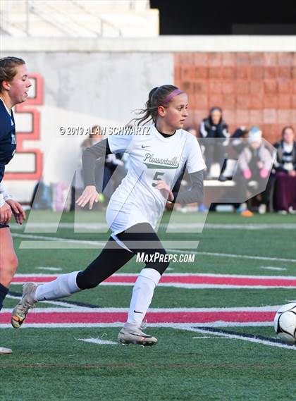 Thumbnail 2 in Pleasantville vs. Central Valley Academy (NYSPHSAA Class B Final) photogallery.
