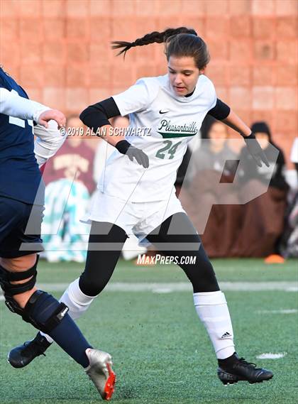 Thumbnail 3 in Pleasantville vs. Central Valley Academy (NYSPHSAA Class B Final) photogallery.
