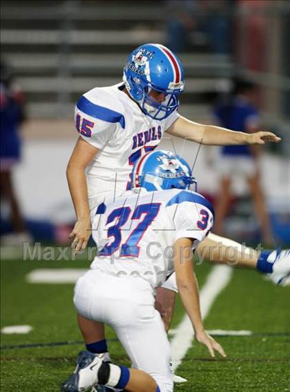 Thumbnail 2 in Hays @ McCallum photogallery.