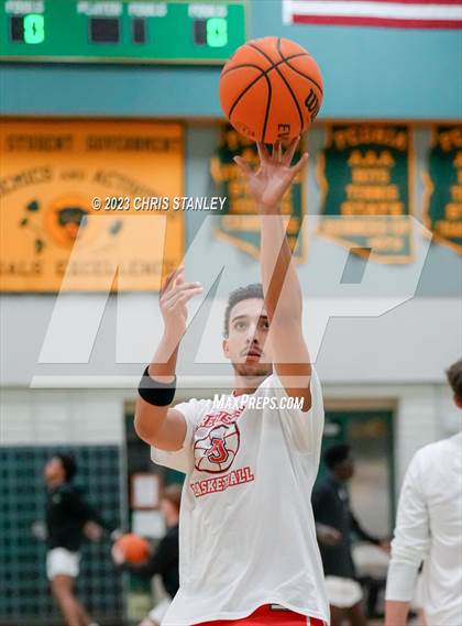 Thumbnail 3 in Regis Jesuit @ Peoria photogallery.