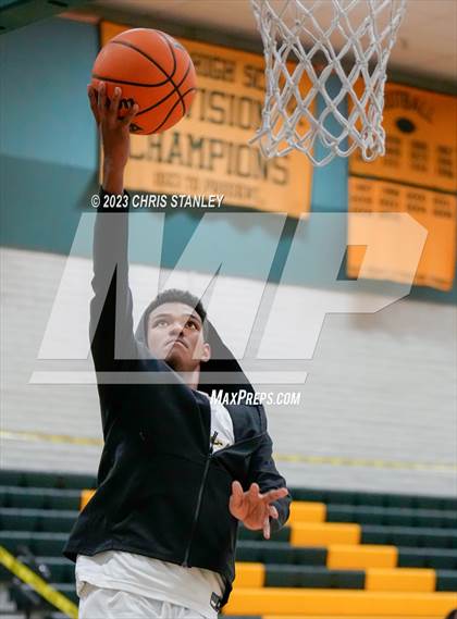 Thumbnail 3 in Regis Jesuit @ Peoria photogallery.