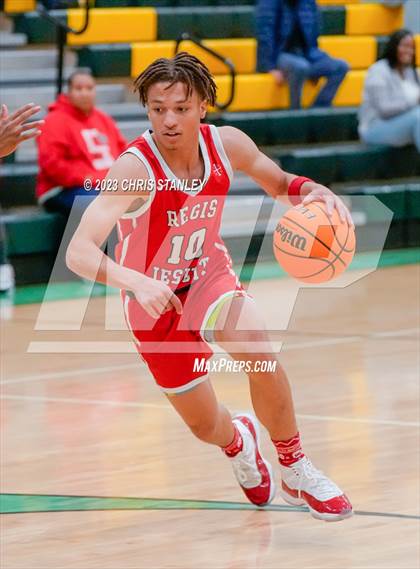 Thumbnail 1 in Regis Jesuit @ Peoria photogallery.