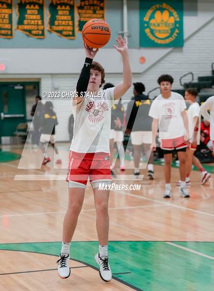 Thumbnail 3 in Regis Jesuit @ Peoria photogallery.