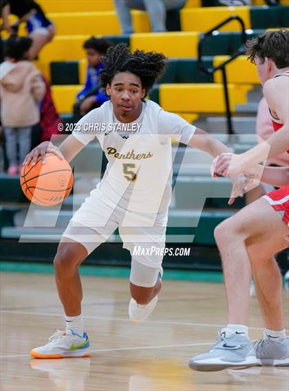 Thumbnail 1 in Regis Jesuit @ Peoria photogallery.