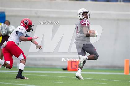 Thumbnail 3 in Blountstown vs. Madison County (FHSAA Class 1A Final) photogallery.
