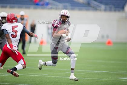 Thumbnail 3 in Blountstown vs. Madison County (FHSAA Class 1A Final) photogallery.