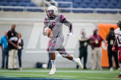 Thumbnail 1 in Blountstown vs. Madison County (FHSAA Class 1A Final) photogallery.