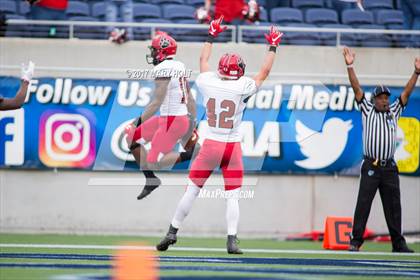 Thumbnail 1 in Blountstown vs. Madison County (FHSAA Class 1A Final) photogallery.