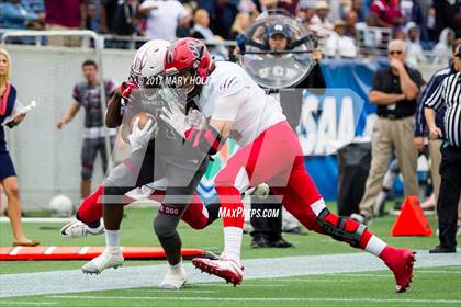 Thumbnail 2 in Blountstown vs. Madison County (FHSAA Class 1A Final) photogallery.