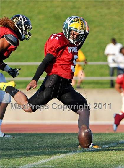 Thumbnail 3 in Sacramento Optimist All-Star Game photogallery.
