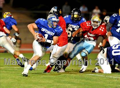 Thumbnail 2 in Sacramento Optimist All-Star Game photogallery.