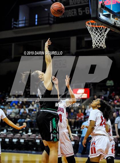 Thumbnail 2 in Tanque Verde vs. Holbrook (AIA 3A Quarterfinal) photogallery.