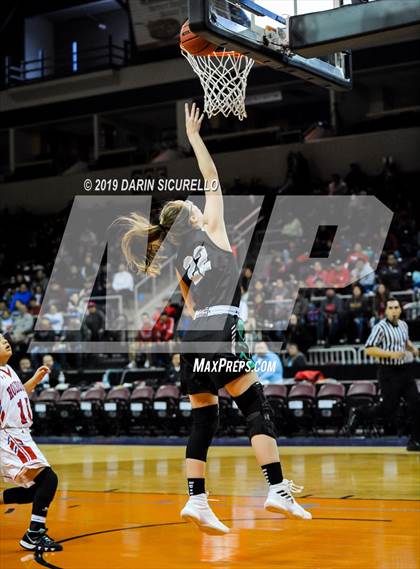 Thumbnail 2 in Tanque Verde vs. Holbrook (AIA 3A Quarterfinal) photogallery.