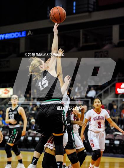 Thumbnail 3 in Tanque Verde vs. Holbrook (AIA 3A Quarterfinal) photogallery.