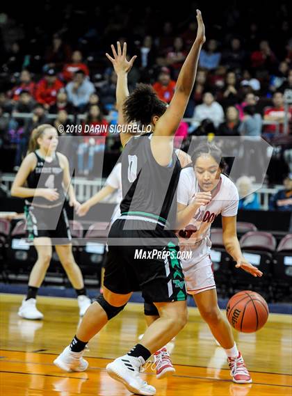 Thumbnail 2 in Tanque Verde vs. Holbrook (AIA 3A Quarterfinal) photogallery.