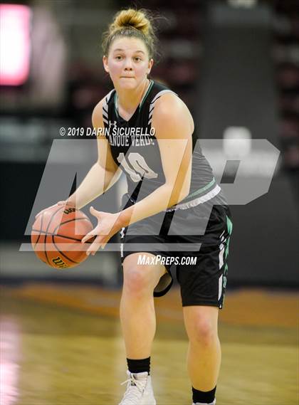 Thumbnail 2 in Tanque Verde vs. Holbrook (AIA 3A Quarterfinal) photogallery.