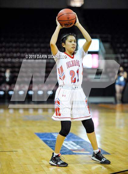 Thumbnail 3 in Tanque Verde vs. Holbrook (AIA 3A Quarterfinal) photogallery.