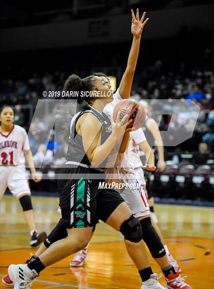 Thumbnail 3 in Tanque Verde vs. Holbrook (AIA 3A Quarterfinal) photogallery.