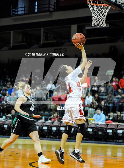 Thumbnail 1 in Tanque Verde vs. Holbrook (AIA 3A Quarterfinal) photogallery.