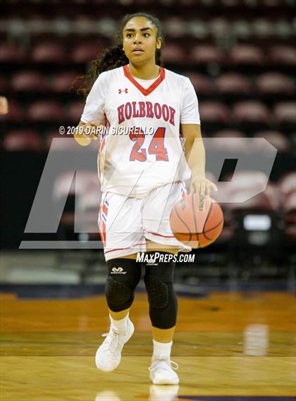 Thumbnail 3 in Tanque Verde vs. Holbrook (AIA 3A Quarterfinal) photogallery.