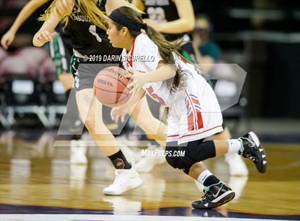 Thumbnail 2 in Tanque Verde vs. Holbrook (AIA 3A Quarterfinal) photogallery.