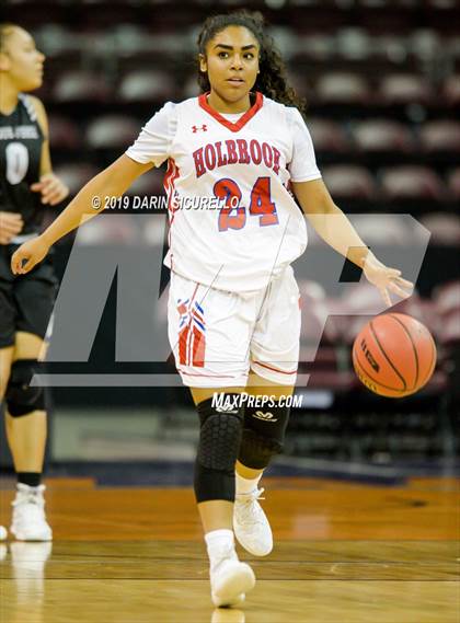 Thumbnail 2 in Tanque Verde vs. Holbrook (AIA 3A Quarterfinal) photogallery.