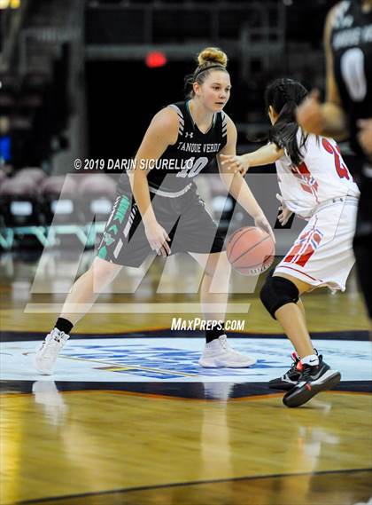 Thumbnail 3 in Tanque Verde vs. Holbrook (AIA 3A Quarterfinal) photogallery.