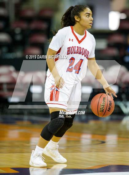 Thumbnail 3 in Tanque Verde vs. Holbrook (AIA 3A Quarterfinal) photogallery.