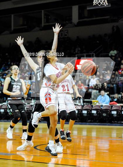 Thumbnail 3 in Tanque Verde vs. Holbrook (AIA 3A Quarterfinal) photogallery.