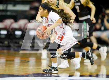 Thumbnail 3 in Tanque Verde vs. Holbrook (AIA 3A Quarterfinal) photogallery.