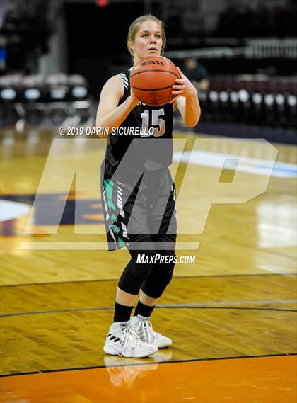Thumbnail 2 in Tanque Verde vs. Holbrook (AIA 3A Quarterfinal) photogallery.