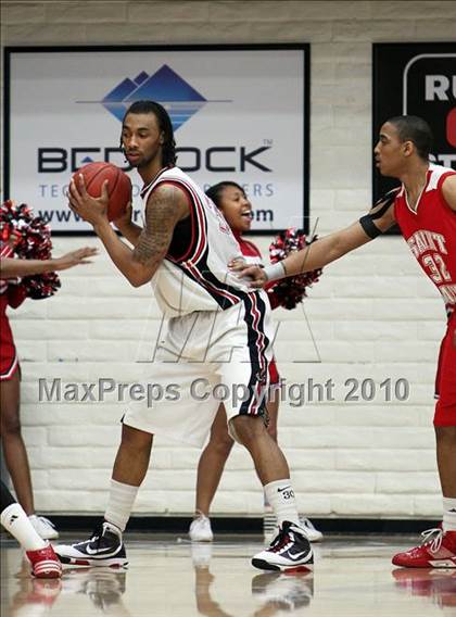 Thumbnail 3 in Salesian vs. St. Mary's (CIF NCS D4 Final) photogallery.