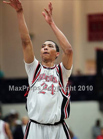 Thumbnail 3 in Salesian vs. St. Mary's (CIF NCS D4 Final) photogallery.
